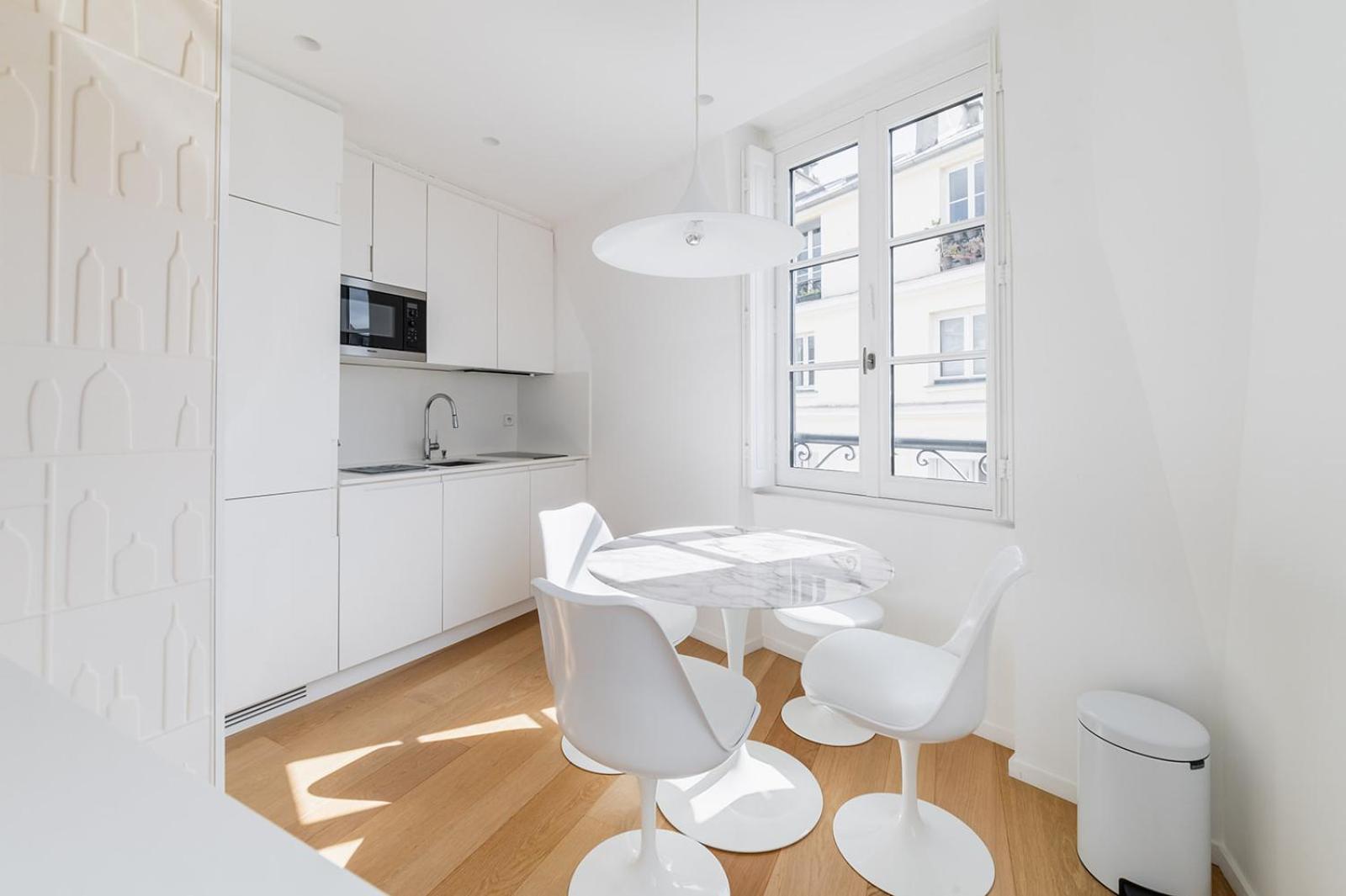 Duplex Au Calme Dans Le Quartier Latin Appartement Paris